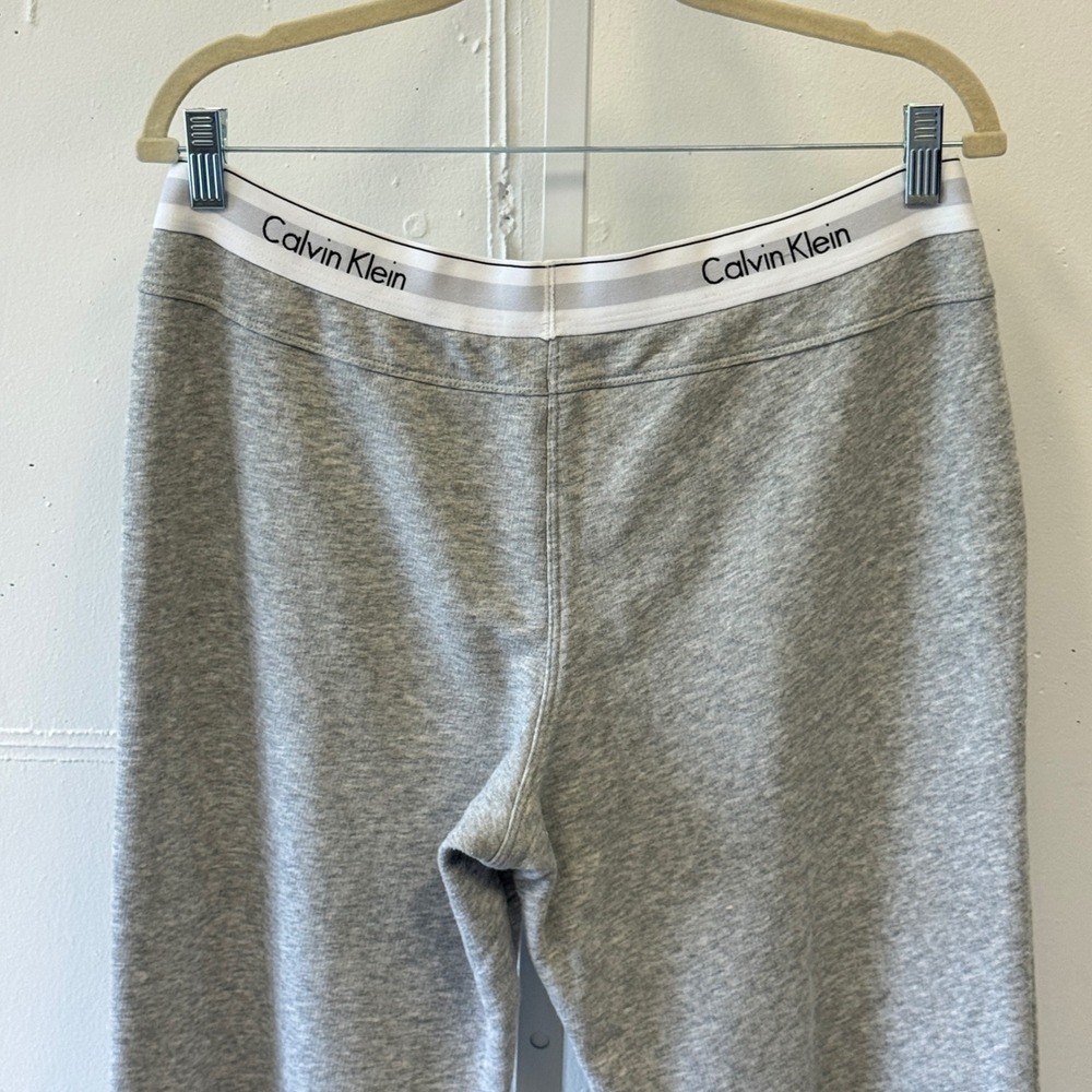 Calvin Klein Gray Fleece Joggers Logo Waistband Pajama Pants Large Loungewear - Picture 5 of 8